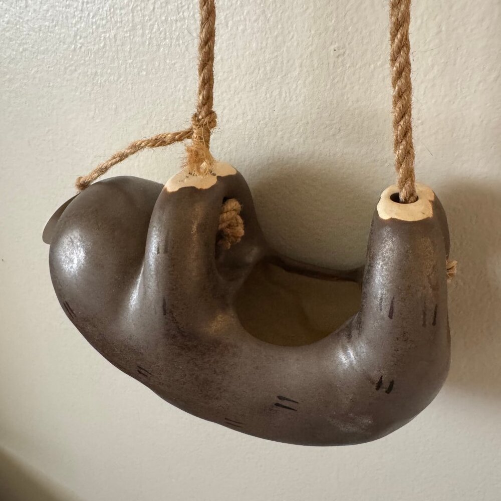 Ceramic Hanging Sloth Planter Pot with Jute Rope in Brown NWT - Picture 10 of 10